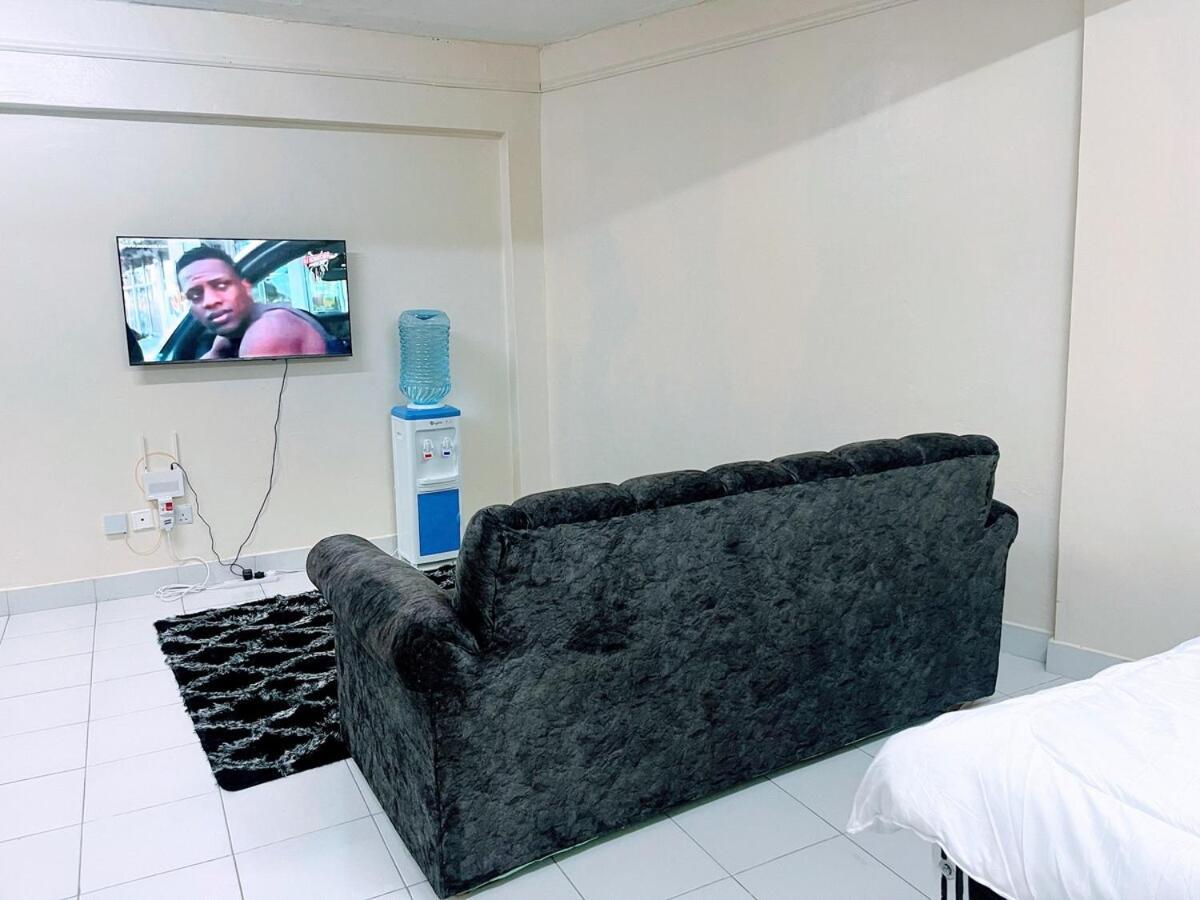Cozy & Spacious Studio Stay In Kitengela Exterior photo
